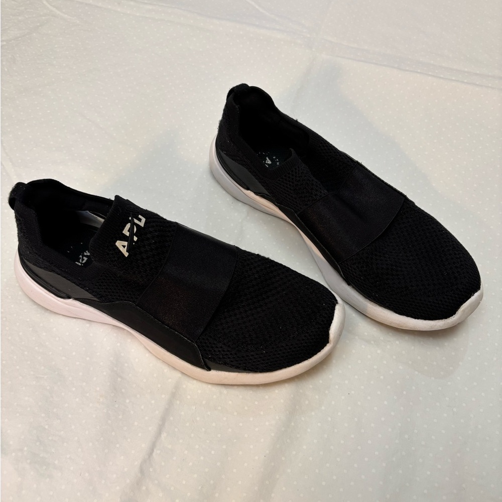 APL Black and White Women's Athletic Shoes size 8